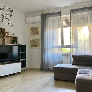 Twelveholly , Firenze Italia